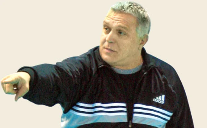 
    Vasile Stângă,selecţionerul naţionalei de handbal masculin  