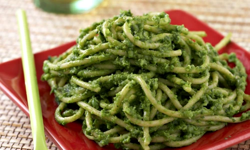 spaghete cu sos pesto jpeg