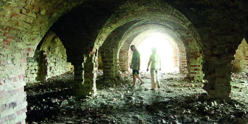 Conacul a fost ridicat din cărămidă fabricată pe moșia nobilului Ianovski