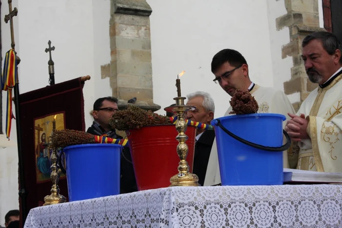 Bistriţenii au umplut până la refuz bisericile de Bobotează FOTO: Bianca Sara