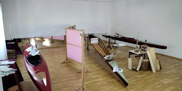 Câteva dintre caiacele expuse la Reghin FOTO Varga Istvan, Arhiva personală