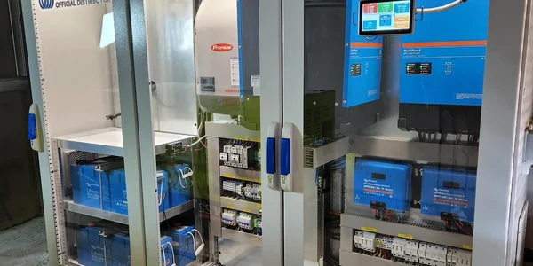 baterii stocare energie  Foto Darcom  jpg