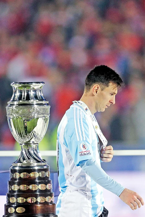 Pe teren, Messi a plecat acasă fără trofeu, în tribună familia lui a fost agresată de chilieni