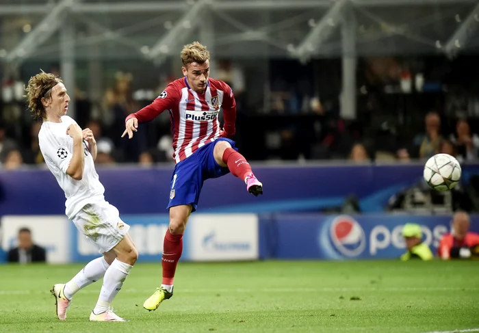 Luka Modric s-a confruntat cu Antoine Griezmann și la CM din Rusia, dar și în campionatul SpanieiFoto: EPA