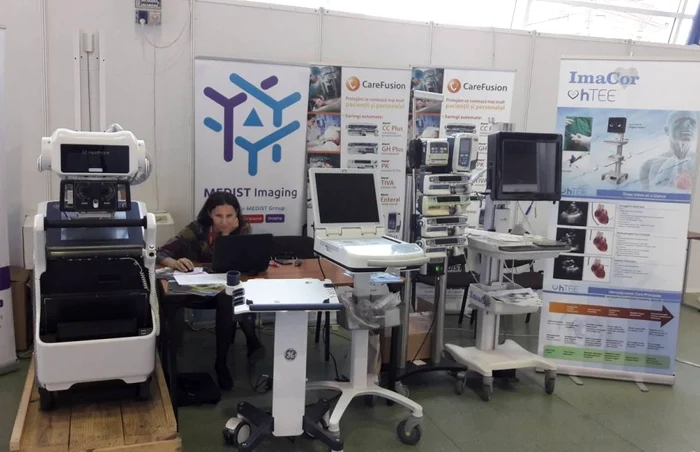Expoziţie cu echipamente medicale avansate la Congresul ATI de la Timişoara FOTO Ş.Both