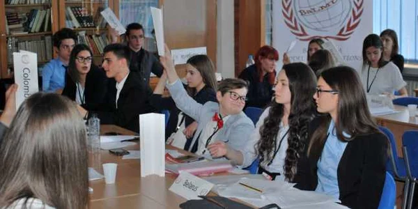 conferinta bosnia elevi alba iulia