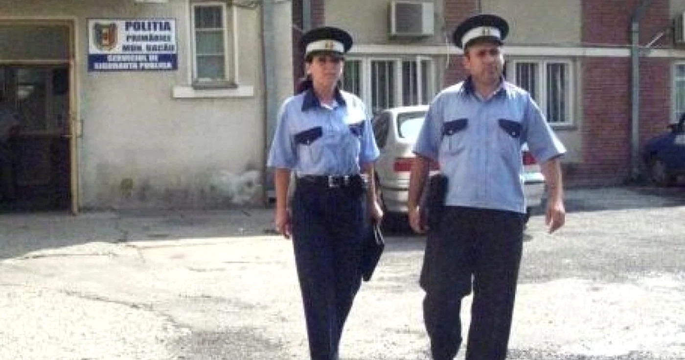 Ţinuta poliţiştilor va fi "redusă" cu 25%-imagine arhivă