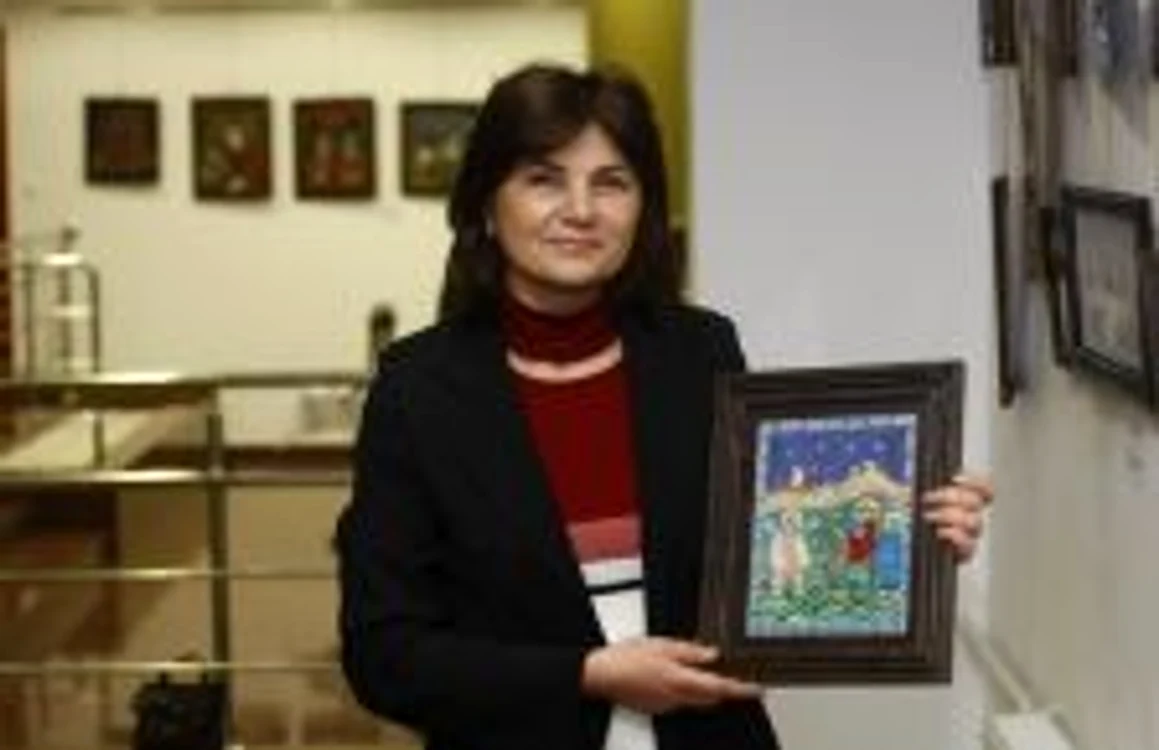 Elena Zouaian- contabilul care pictează icoane
