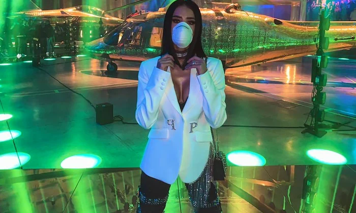 2 adelina pestritu cizme de 10 000 de euro 4 jpg jpeg