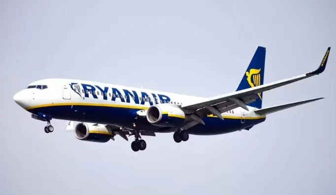 Haos pe un zbor Ryanair: avionul a fost deviat și a aterizat în altă parte din cauza unei defecțiuni la toaletă
