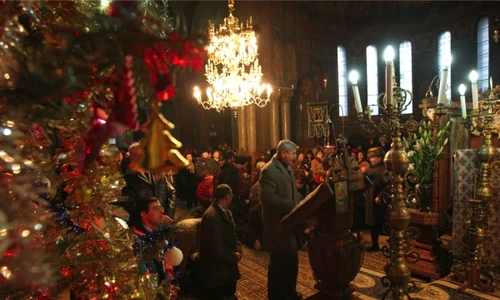 În ziua Sfântului Ştefan se dă de pomană pentru cei care au murit în condiţii neclare jpeg
