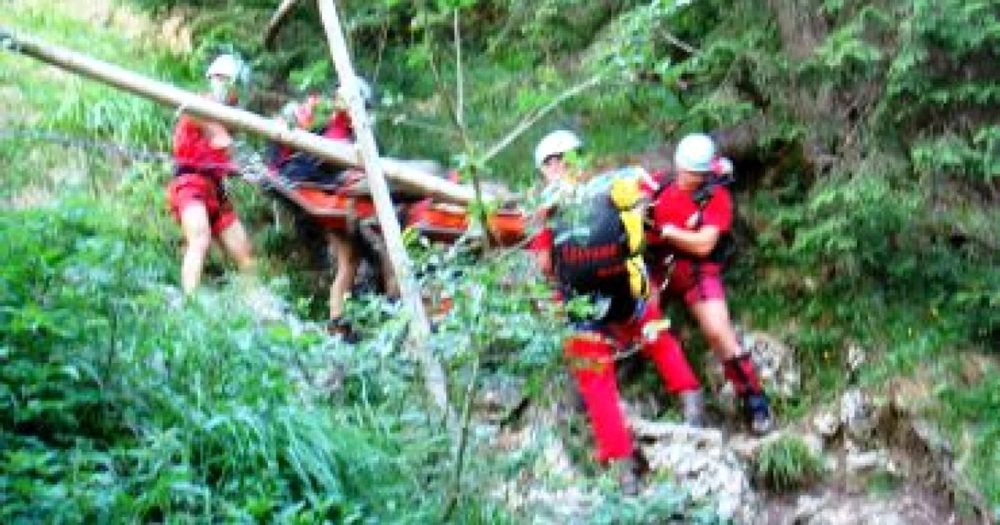 Neamţ: Bătrân salvat de pe masivul Ceahlău