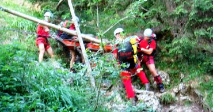 Neamţ: Bătrân salvat de pe masivul Ceahlău