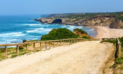Plaja Monte Clérigo din Portugalia FOTO Shutterstock 