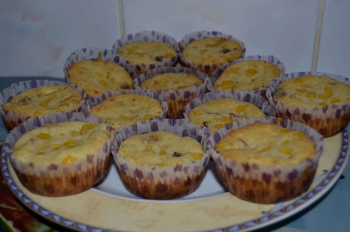 
    Muffins cu boabe de porumb şi brânză de capră  
