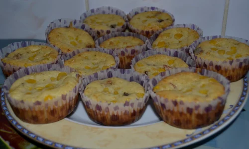 muffins cu boabe de porumb si branza de capra  jpeg