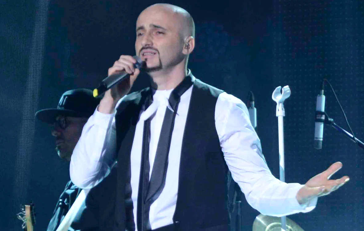 
    Călin Goia este de nerecunoscut cu părul lungfoto: arhiva personală  