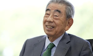 Toshifumi Suzuki jpg