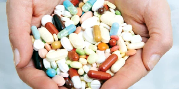  Pentru a nu stârni suspiciuni, medicamentele contrafăcute nu sunt mai ieftine 