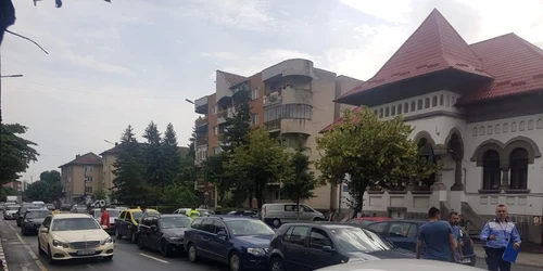 Carambol în Râmnicu Vâlcea cu cinci autoturisme Foto Adevărul 