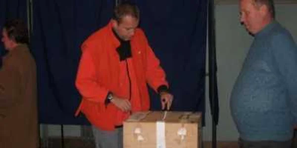 Hunedorenii reclamă la 112 orice ţinută suspectă