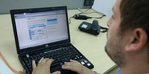 Noua tehnologie radio oferă conexiuni de mare viteză la Internet. FOTO: Arhivă