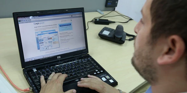 Noua tehnologie radio oferă conexiuni de mare viteză la Internet. FOTO: Arhivă