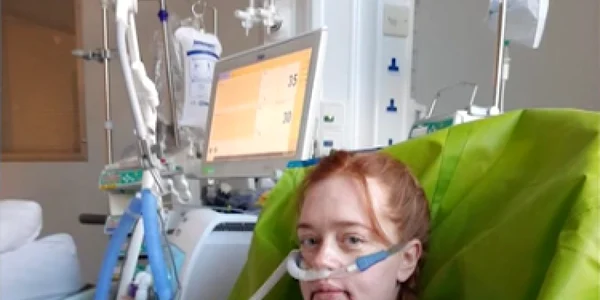 femeie din Irlanda de Nord - de trei ori in coma din cauza covid