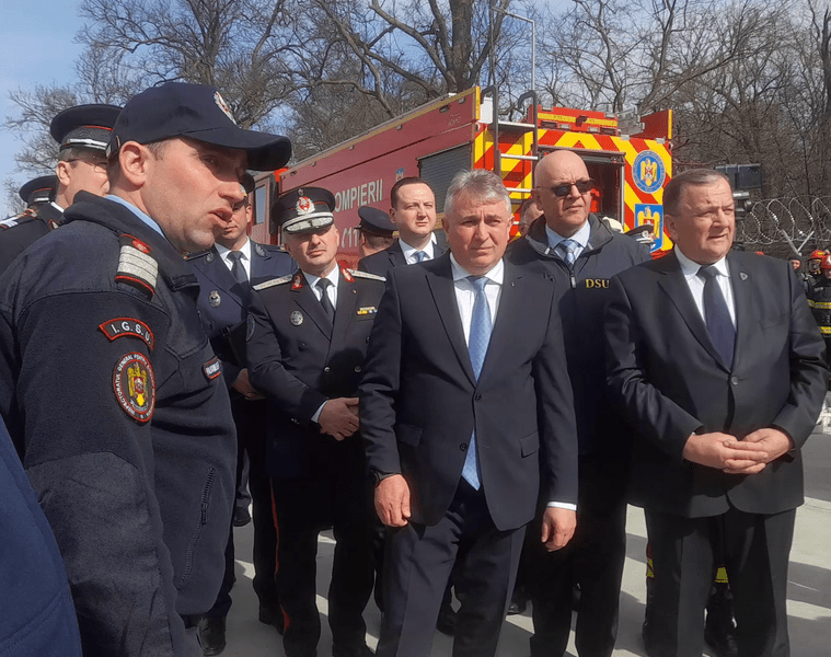 Poligon de pregătire a pompierilor români și ucraineni, inaugurat la Suceava în prezența lui Lucian Bode și Raed Arafat FOTO