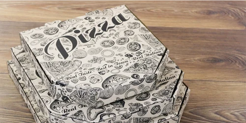 cutii pizza din carton de dimensiuni viferite pusa una peste alta snick ambalaje png