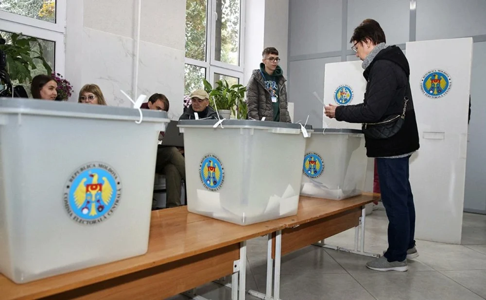 Pragul de prezenţă la vot necesar validării scrutinului din Republica Moldova a fost depășit