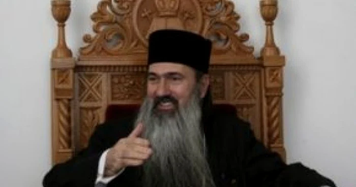 IPS Teodosie a fost pus oficial sub acuzare pentru mită şi fals intelectual