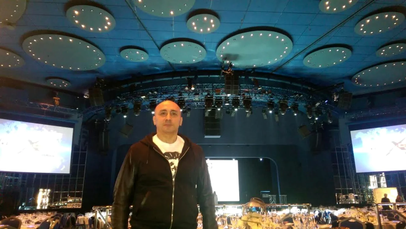Marcel Pavel, în sala în care a susţinut concertul