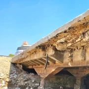 placa de beton la planseul Unirii foto Daniel Baluta FB jpg