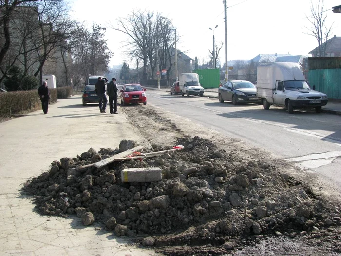 Strada Mihai Eminescu arata jalnic