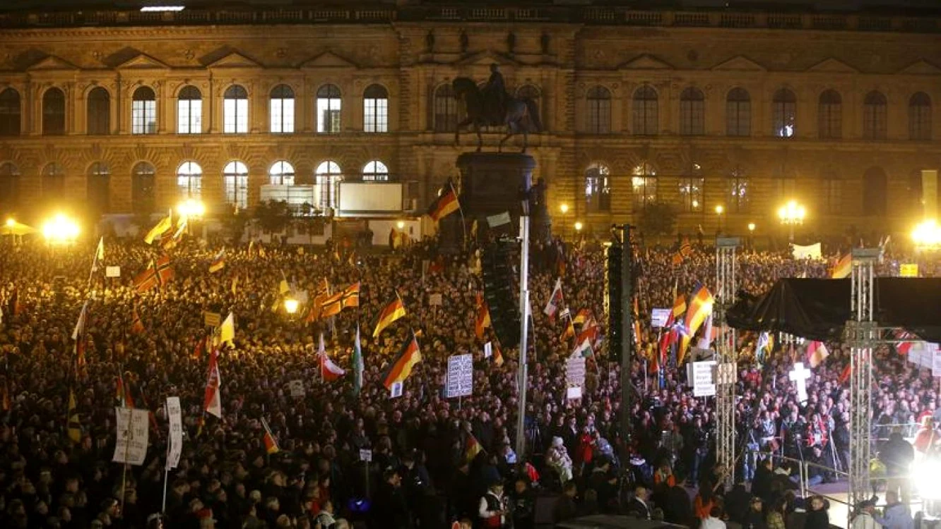 Mitingul populiştilor de la Pegida, la Dresda FOTO AFP