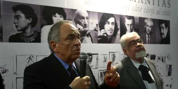 Gabriel Liiceanu şi Andrei Pleşu, la standul Humanitas