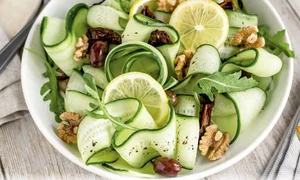 salata proaspata de catraveti jpg