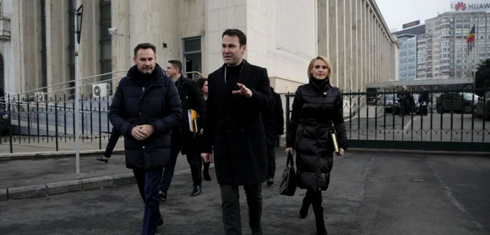 Gheorghe Falcă, Robert Negoiţă şi Gabriela Firea, trei dintre capii revoltei. FOTO Inquam Photos / Octav Ganea