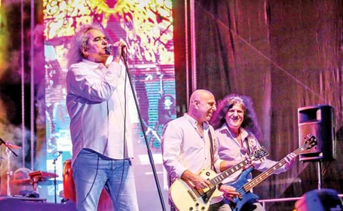 
    Nelu Dumitrescu  susține concertele Iris  cu diferiți vocaliști  