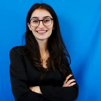 Alexandra Smărăndescu românca de la conducerea tineretului flamand din Belgia Sursa Facebook AS