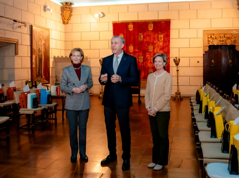 Majestatea Sa Margareta, Principele Radu si Principesa Sofia au oferit cadouri de Craciun personalului Palatului   Daniel Angelescu, Alexandra Curea Gogu, Casa Majestatii Sale (15) jpeg