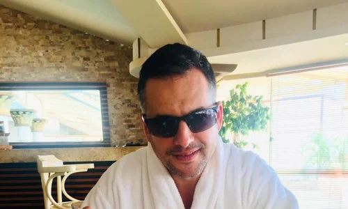 Mădălin Ionescu a urmat o cură de detoxifere alături de soţia sa, Cristina Şişcanu  jpeg