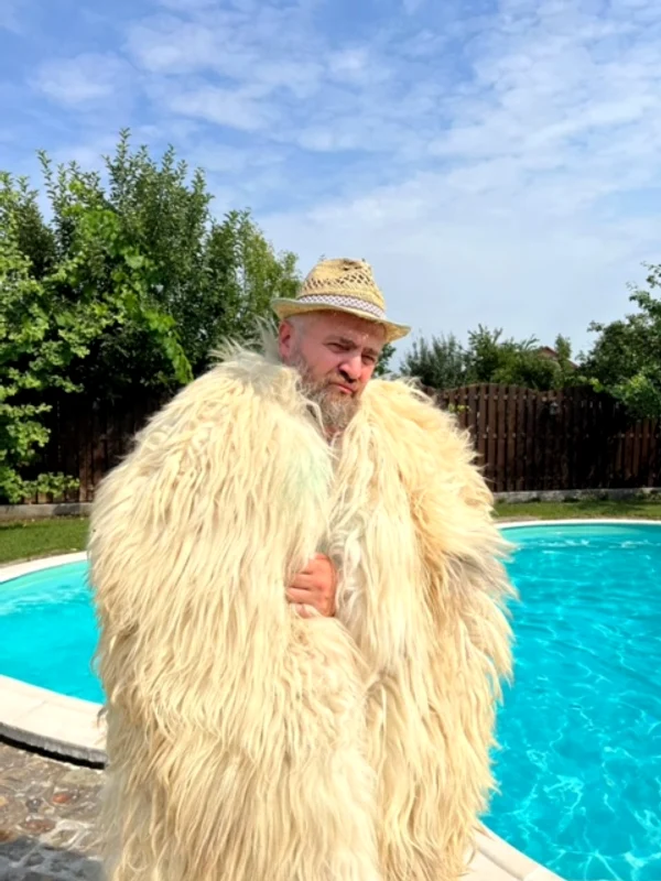 Alin Panc, la piscina 
