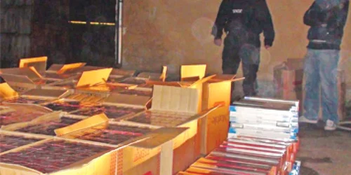 Mii de pachete de ţigări de diferite mărci au fost capturate.