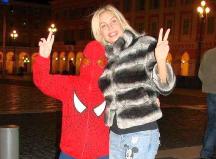 
    Valeria a fotografiat antibioticul cu pricina, la spital, în dulapul cu medicamente al lui Lucafoto: arhiva personală  