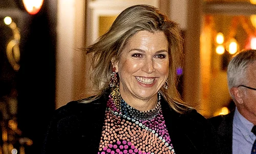 Regina Maxima in rochie colorata purtata a treia oara   profimedia 0924718754 jpg