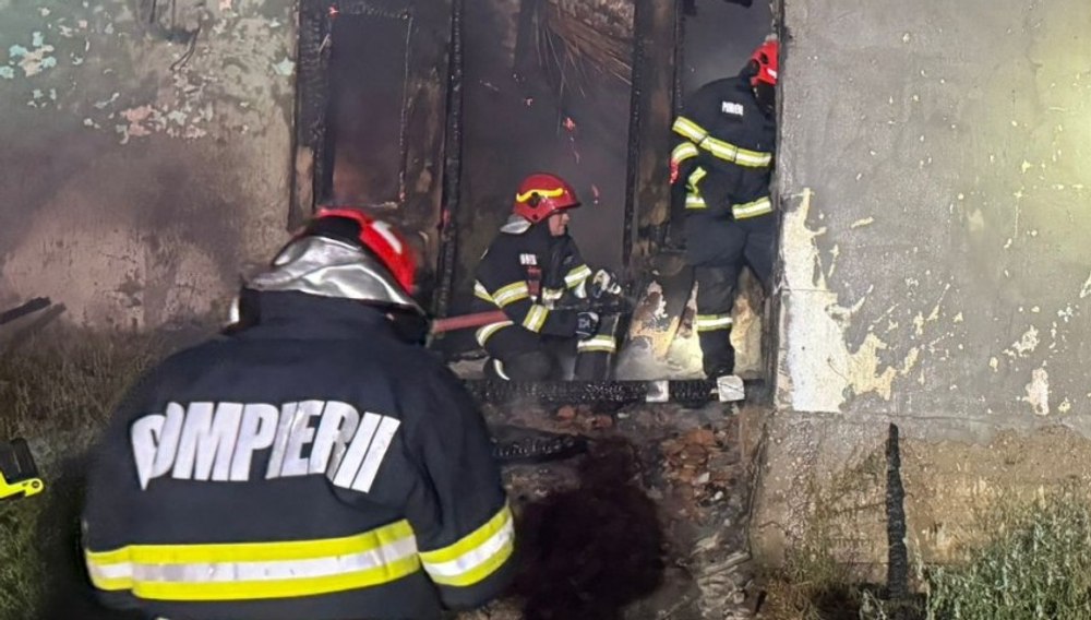 Tragedie în Ialomița: Un bărbat a murit într-un incendiu provocat de o țigară nestinsă