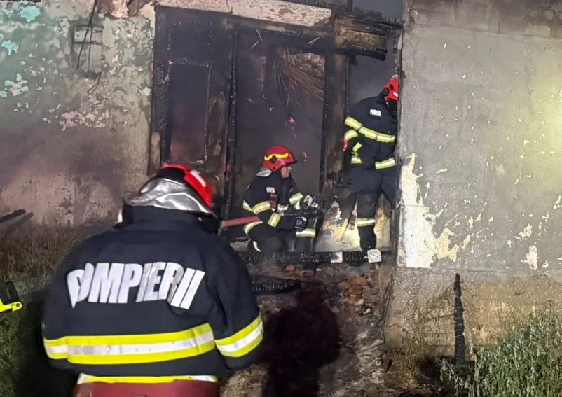 Un bărbat a murit într-un incendiu provocat de o țigară nestinsă FOTO: ISU Ialomița