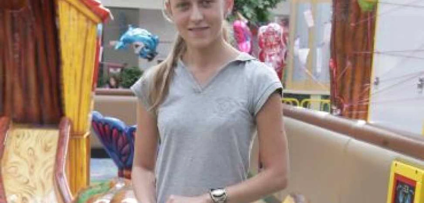 Cluj: Cecilia Suciu are grijă de copiii clujenilor la mall